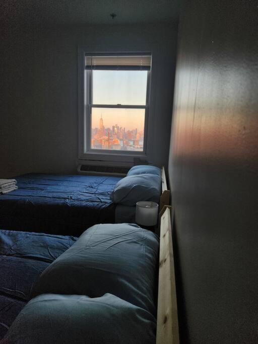 Appartement Luxurious 2 Bed ! Mins To Nyc! à Union City Extérieur photo