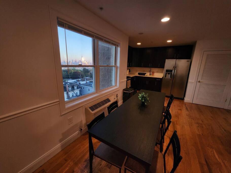 Appartement Luxurious 2 Bed ! Mins To Nyc! à Union City Extérieur photo
