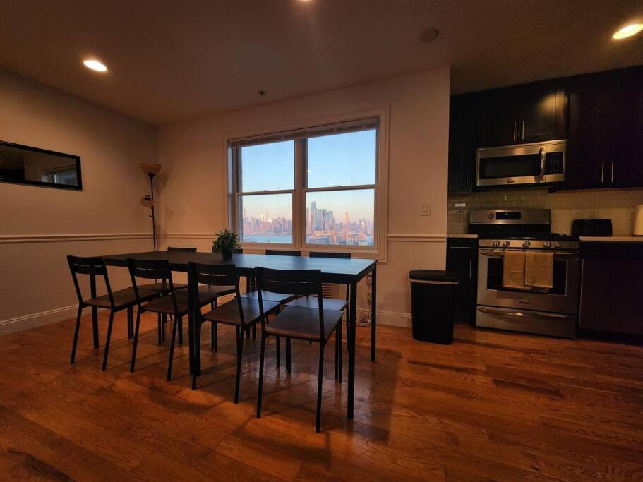 Appartement Luxurious 2 Bed ! Mins To Nyc! à Union City Extérieur photo